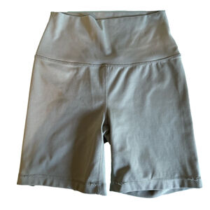 Yogaliscious Green Bike Shorts High-Waisted Stretch Women’s M Athletic